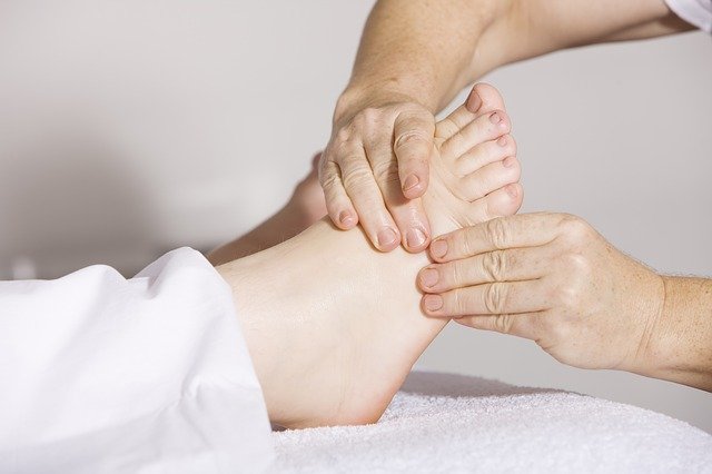 calming foot massage
