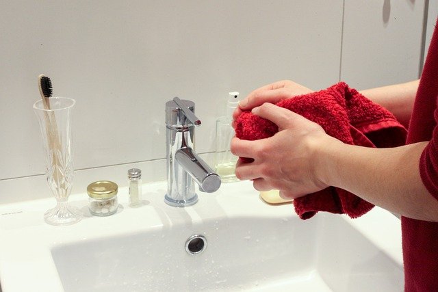 drying hands properly