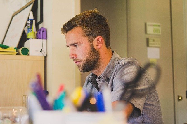 neck pain from desk job